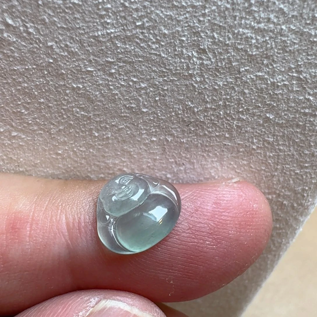 翡翠颈饰未镶嵌欢*.佛公