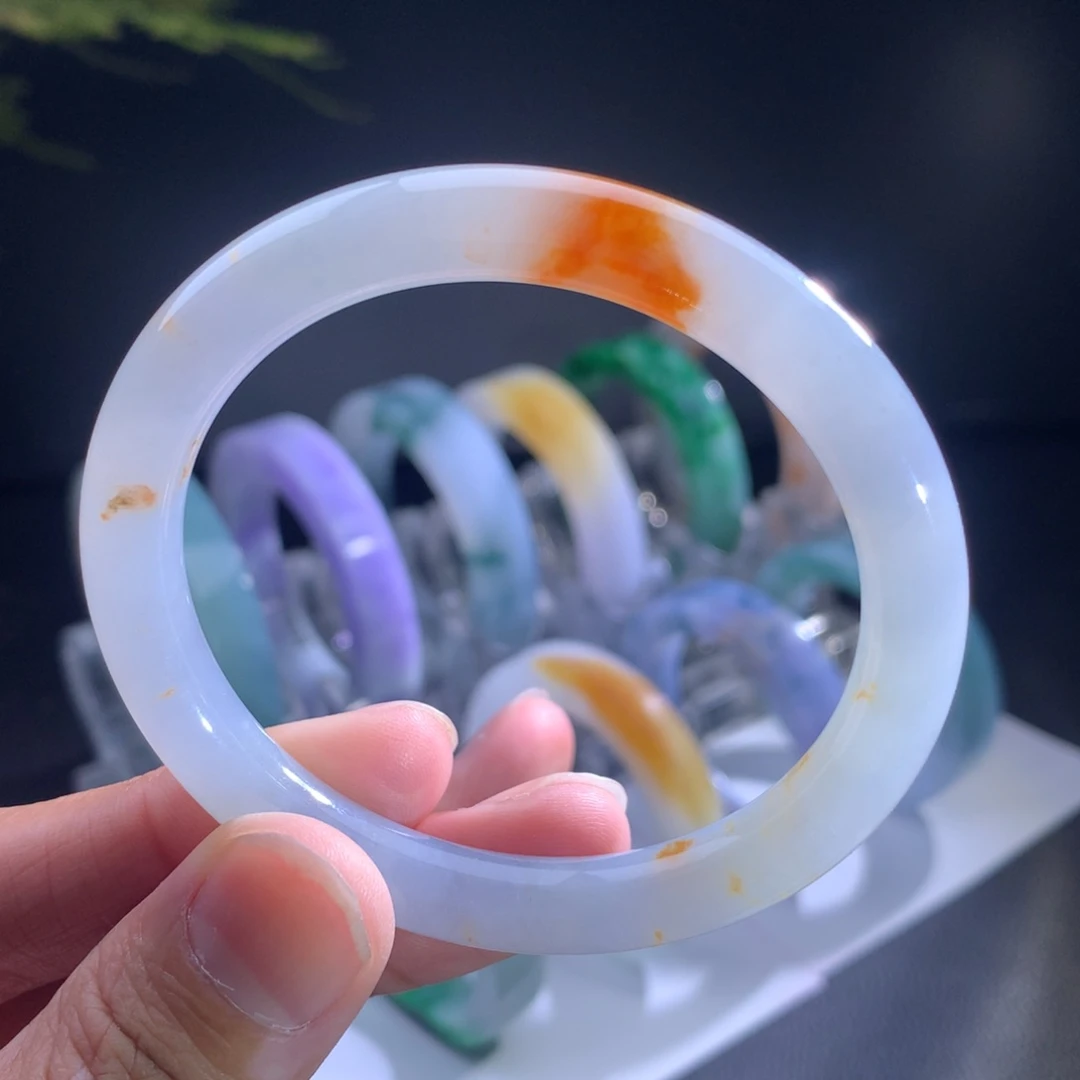 未镶嵌手镯定制翡翠