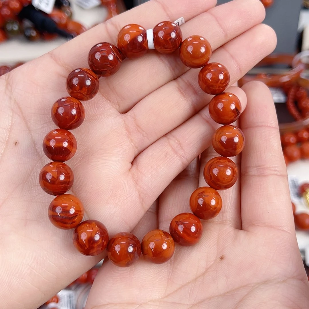 是***～南红玛瑙未镶嵌瓦西高货牛血双色单圈11mm