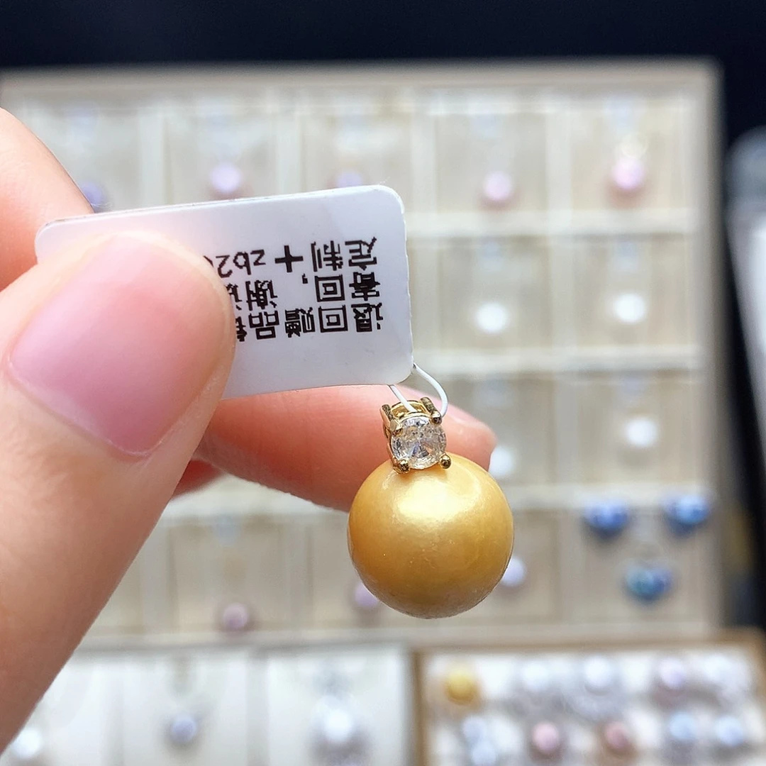 淡水珍珠合金颈饰