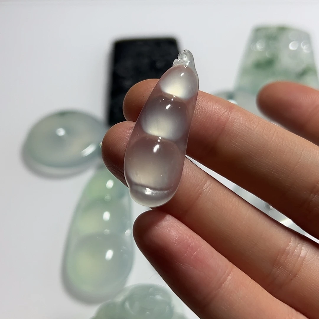 未镶嵌定制翡翠挂件