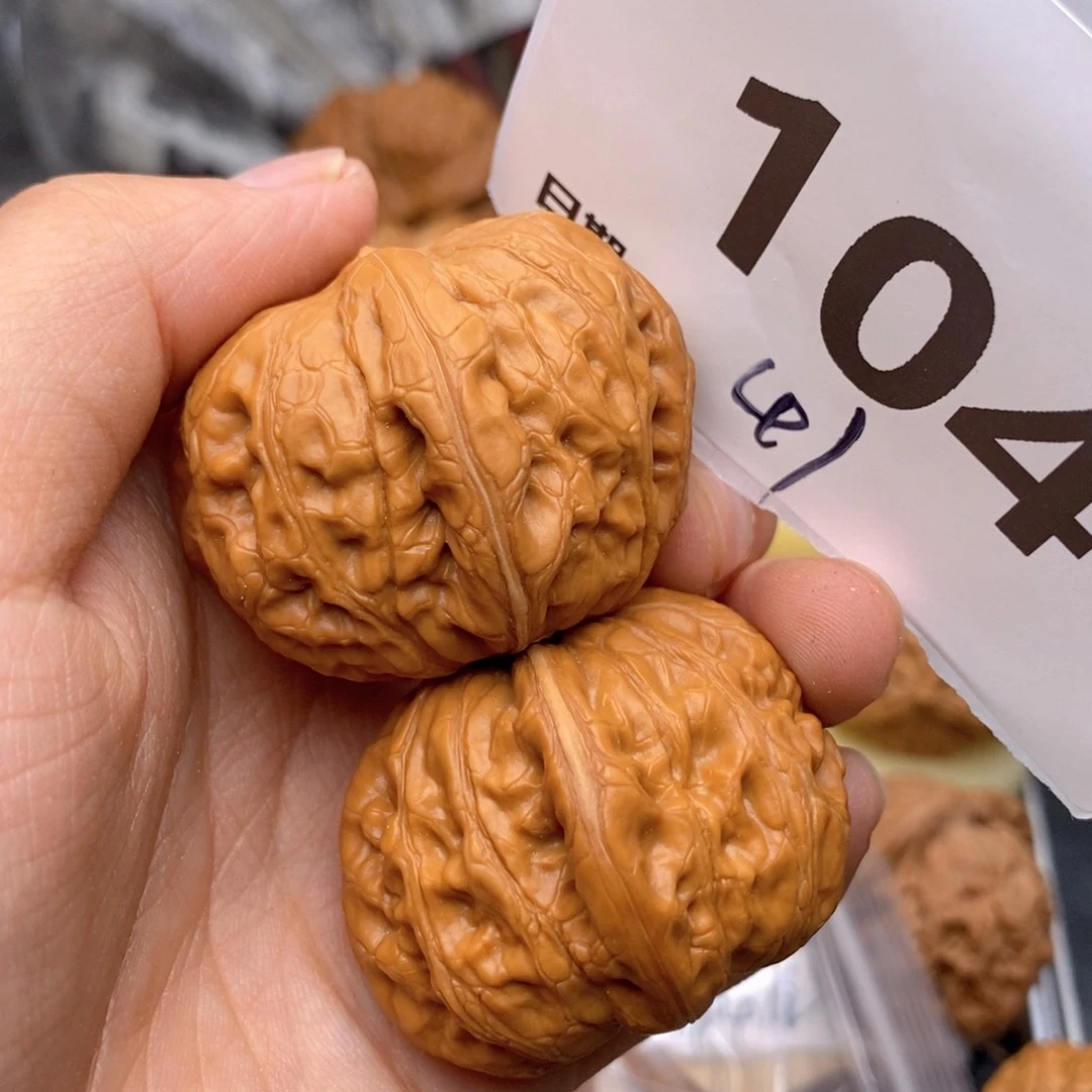 文玩核桃把件104高41元宝