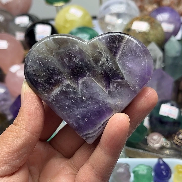 珠宝半成品水晶未镶嵌151克紫水晶爱心
