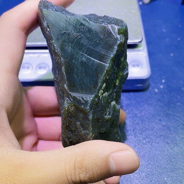 未镶嵌和田玉（糖玉）珠宝半成品