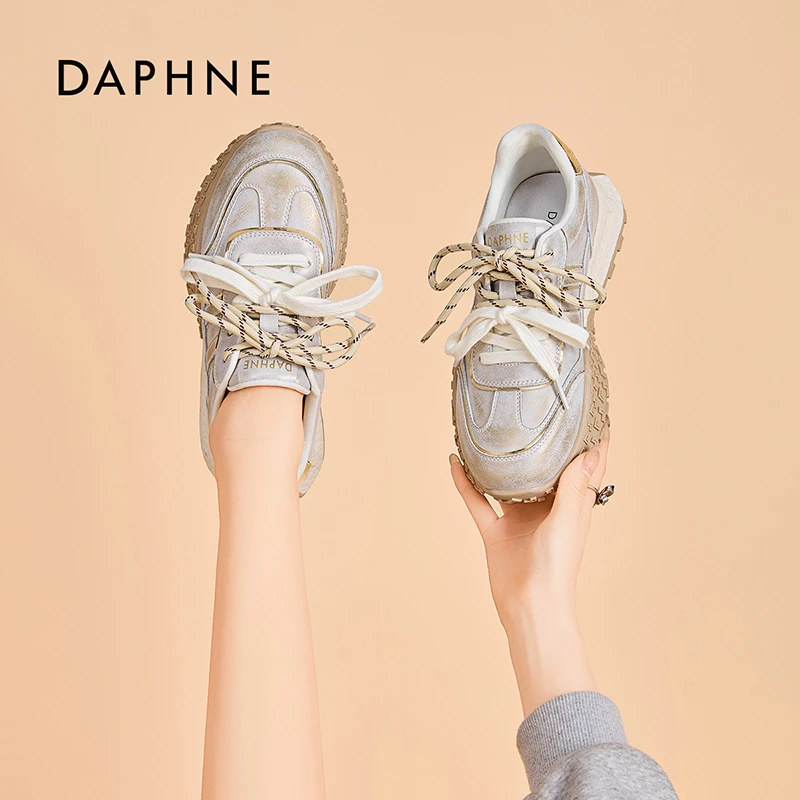 达芙妮潮流厚底德训鞋网红爆款阿甘鞋2026秋季百搭时尚休闲鞋女L