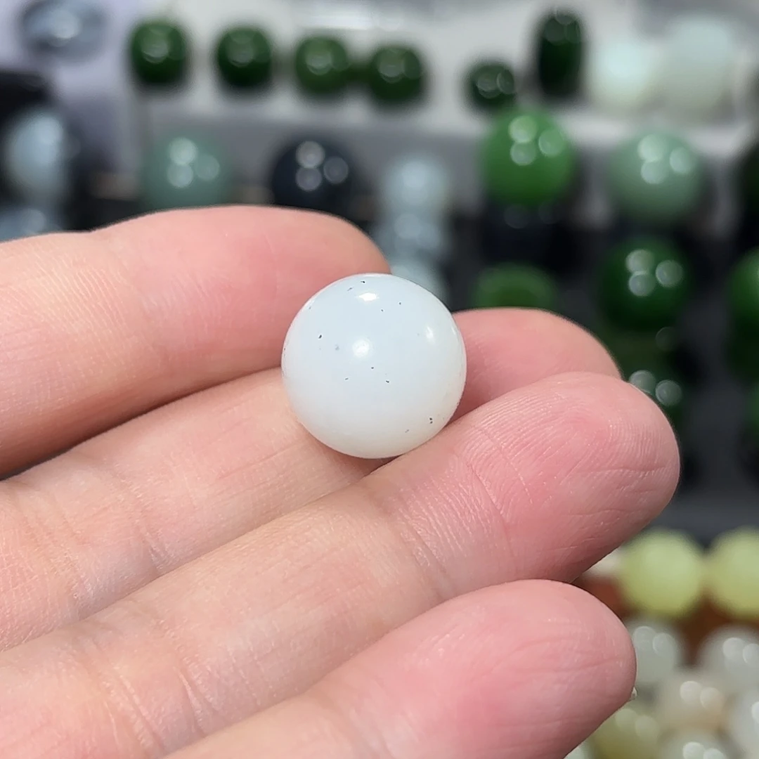 和田玉未镶嵌挂件快***6珠子