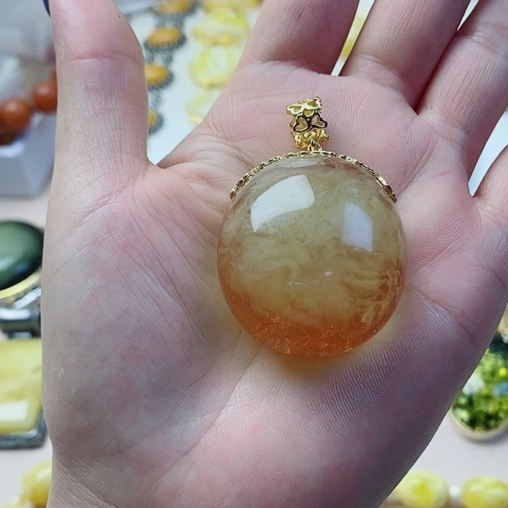 未镶嵌颈饰琥珀蜜蜡吊坠
