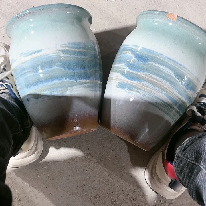 红陶口径18高度24两只瑕疵