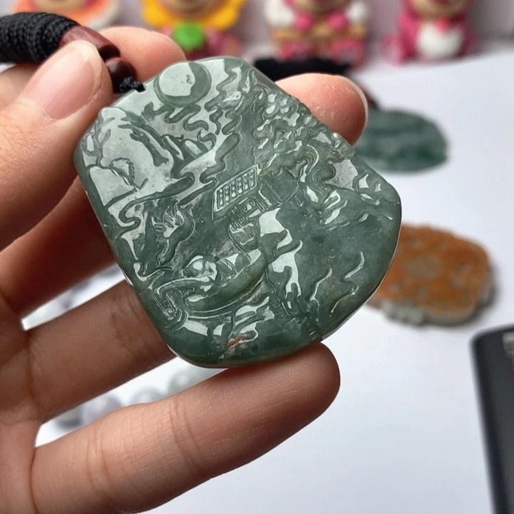 翡翠未镶嵌颈饰翡翠