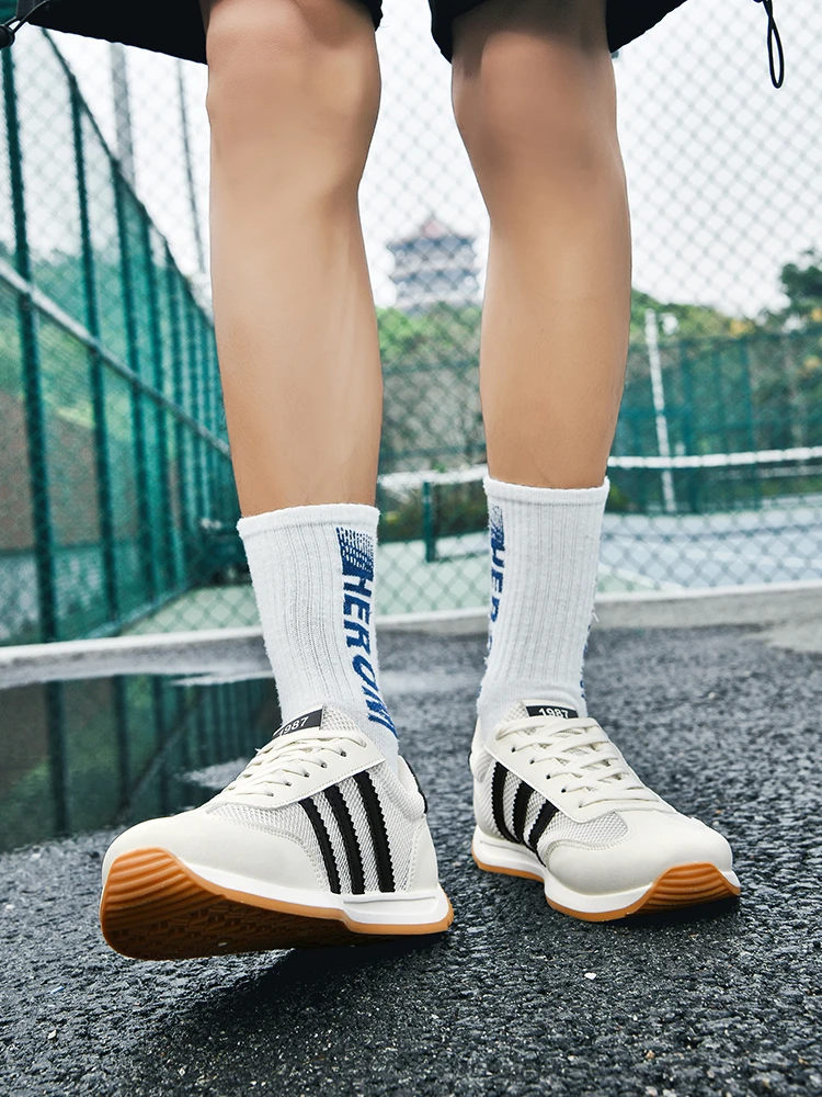 品牌断码中年老年透气运动鞋网面鞋休闲篮球鞋贴膜皮休闲鞋夏季鞋