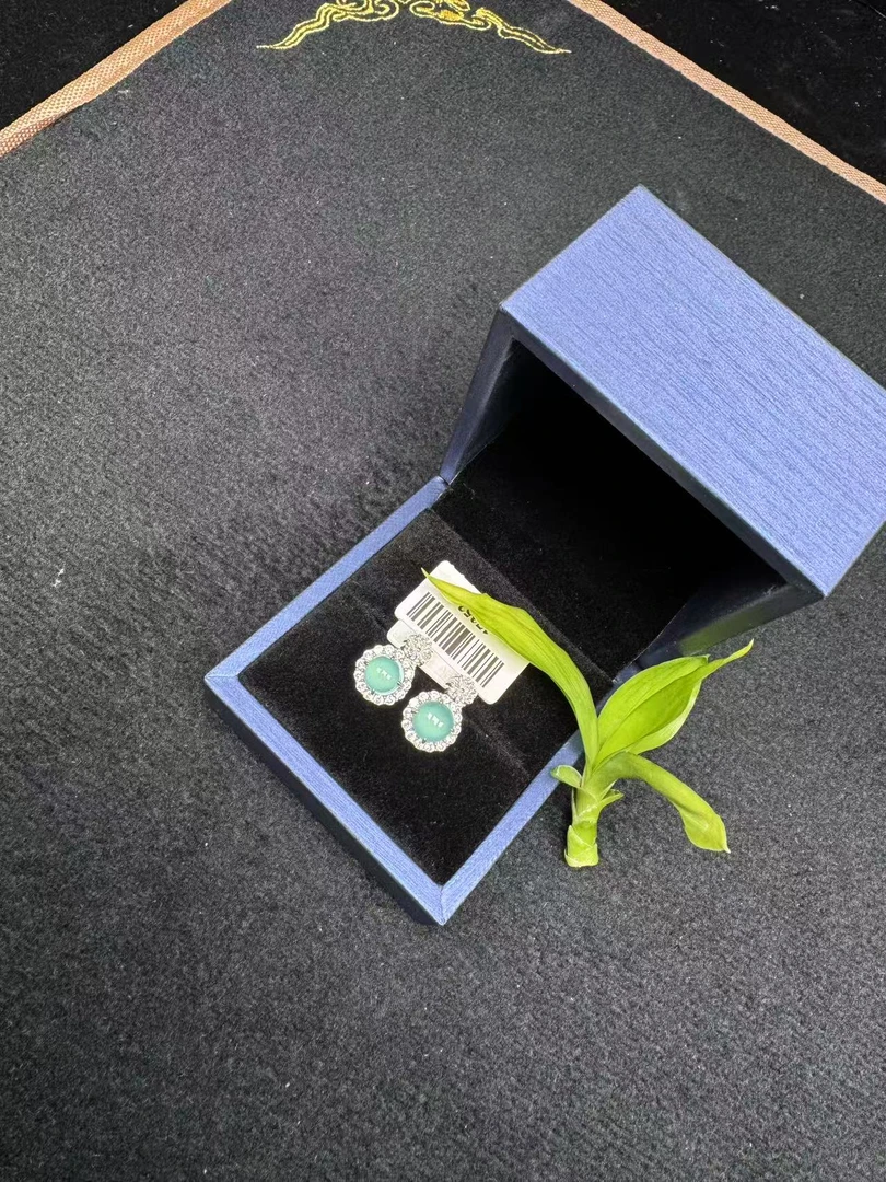 925银镶翡翠A货蓝蛋面耳坠