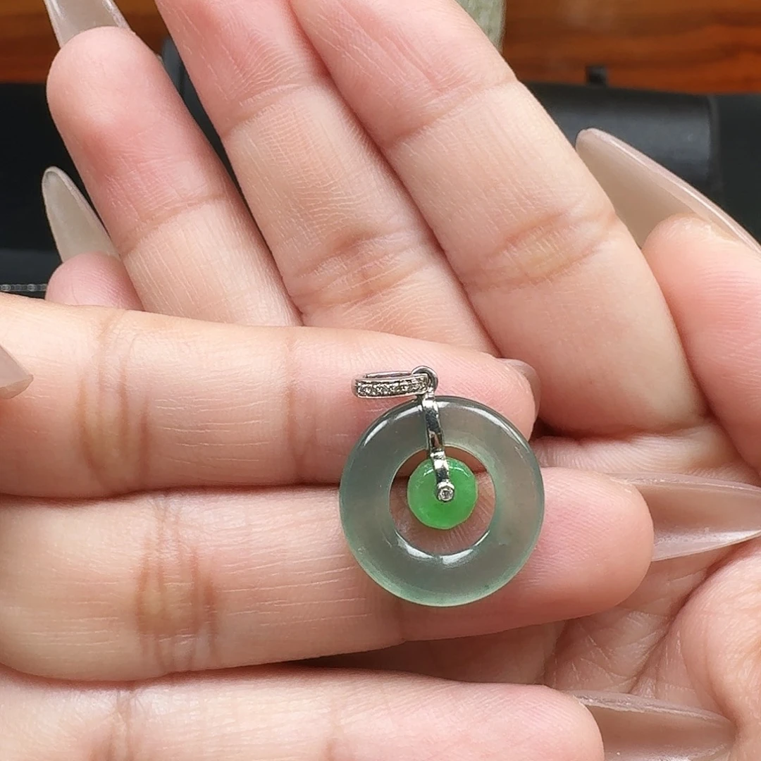 吊坠(不含链)18K金镶嵌翡翠