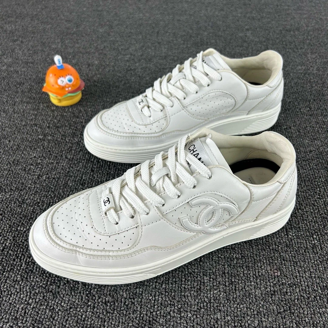 95新 Chanel/香奈儿 23A纯白板鞋 37码 经典版型 HB3393