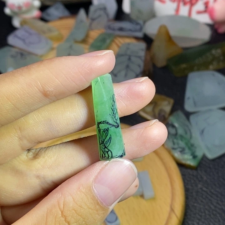 未镶嵌定制翡翠翡翠