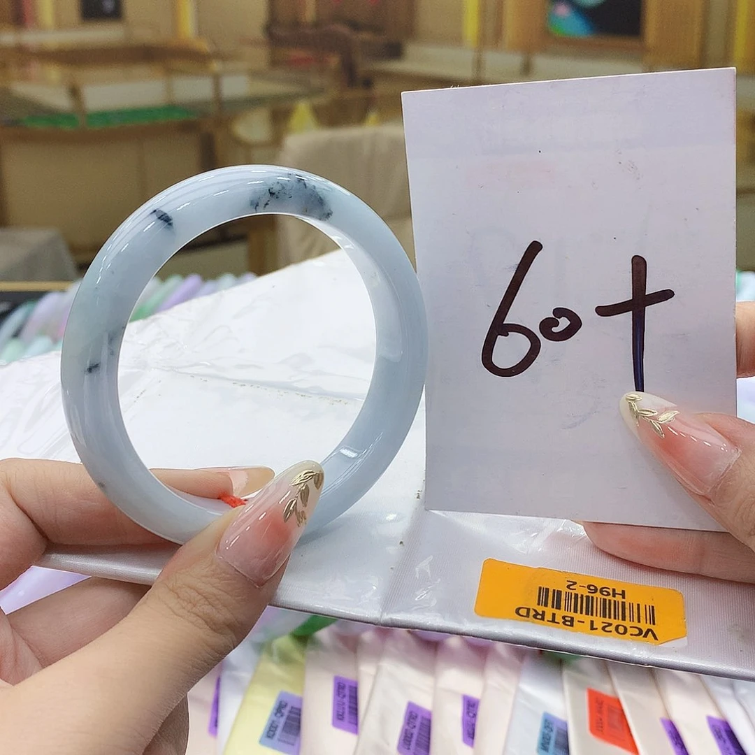 未镶嵌手镯翡翠000……