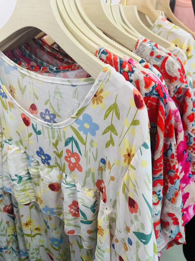 夏季碎花连衣裙免穿文胸显瘦遮肉时尚气质宽松女裙子睡裙中长款裙