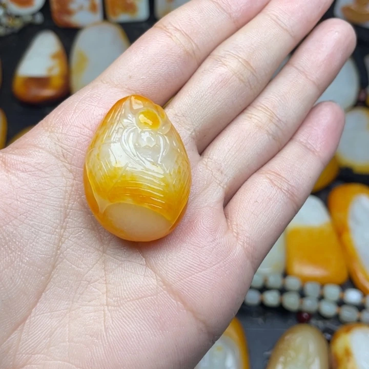 【闪购商品】颈饰未镶嵌和田玉