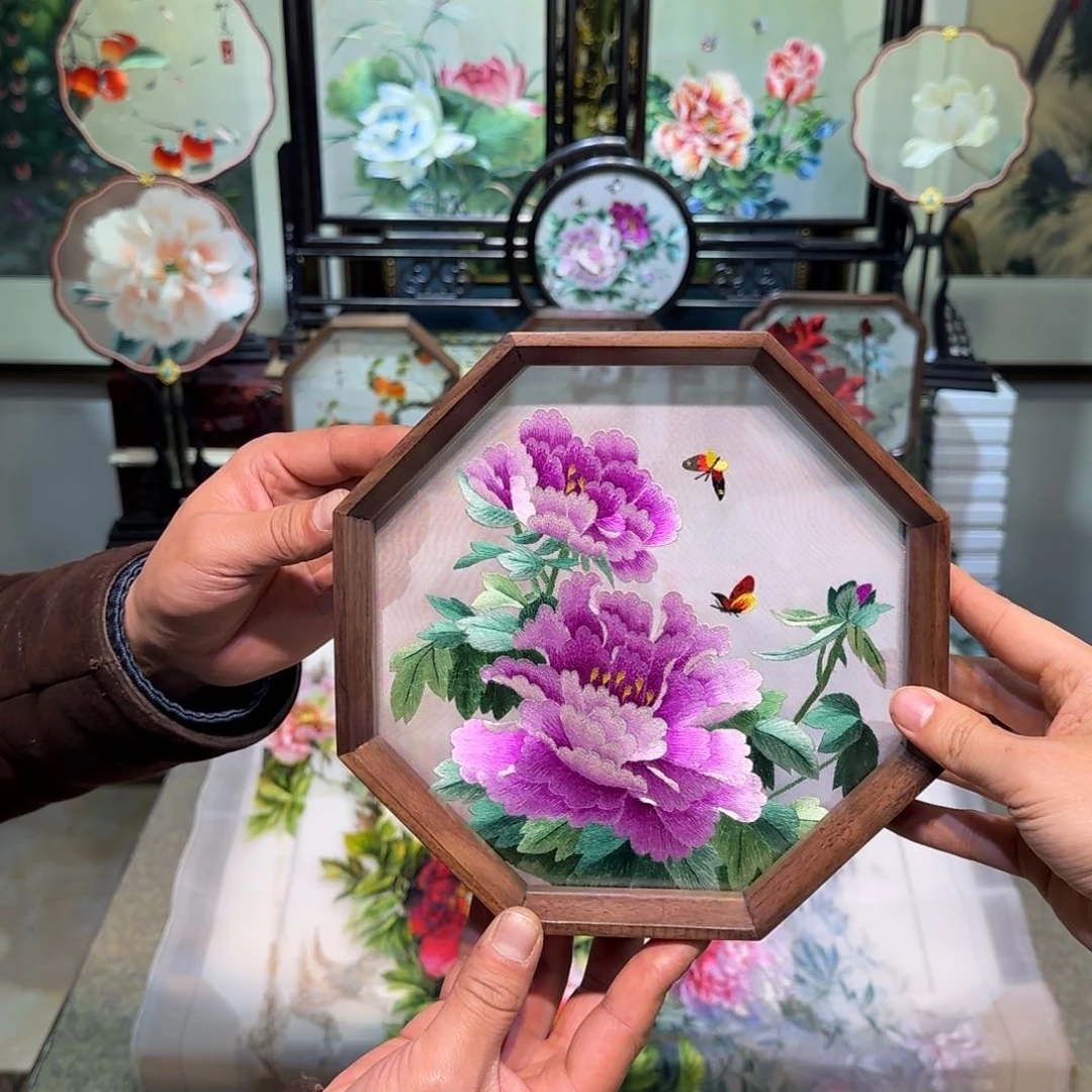 刺绣刺绣工艺精湛