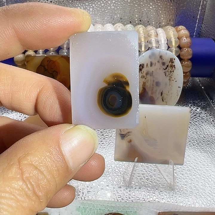 玛瑙/玉髓未镶嵌颈饰
