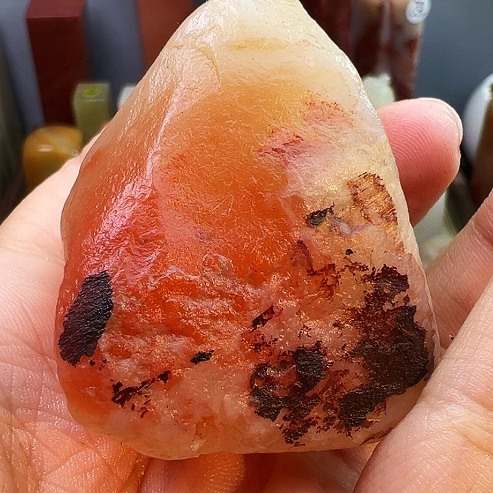 陌***尘寿山石印石玻璃底水冻桃花