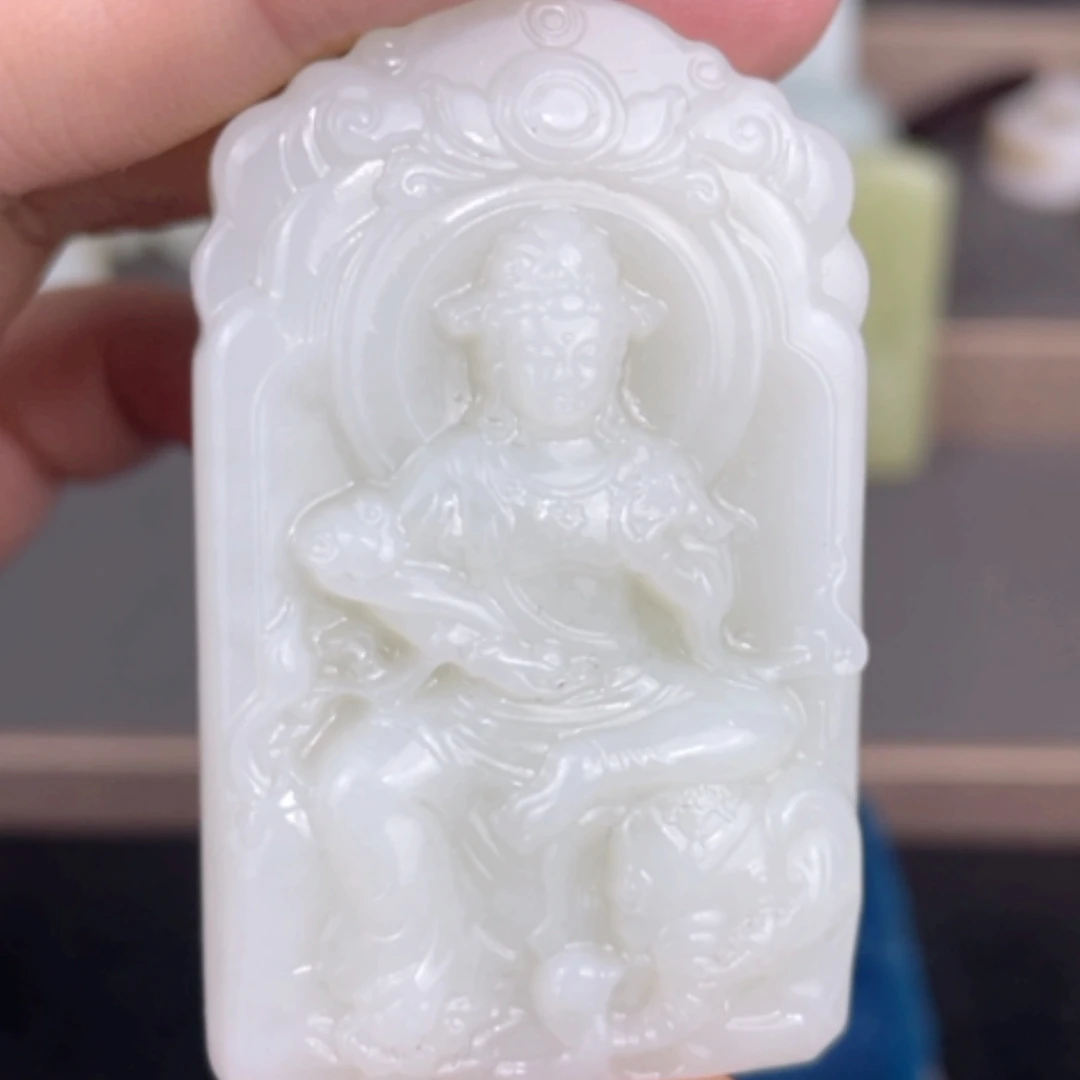 【闪购商品】颈饰未镶嵌和田玉