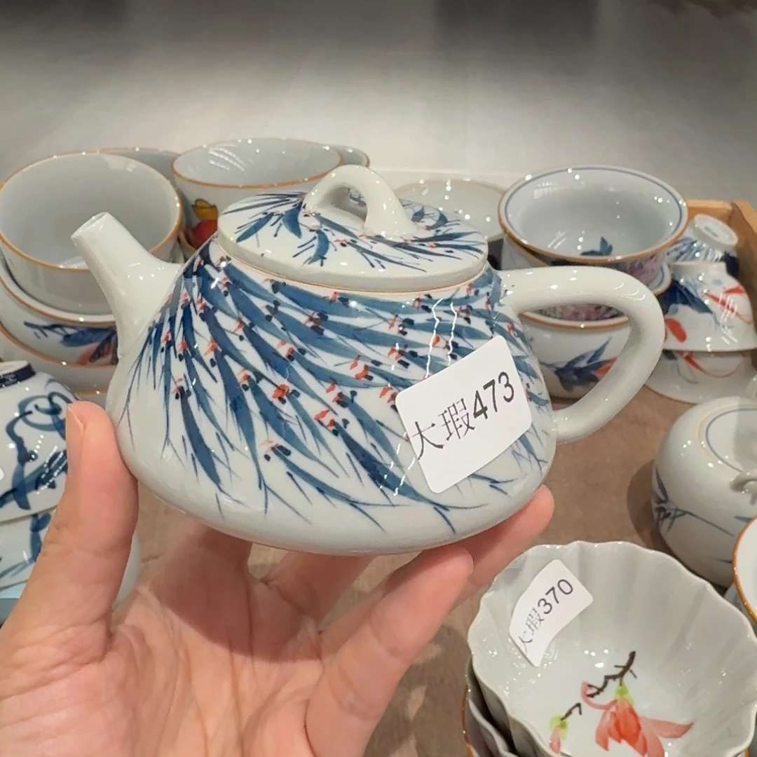 釉下手绘茶具微瑕