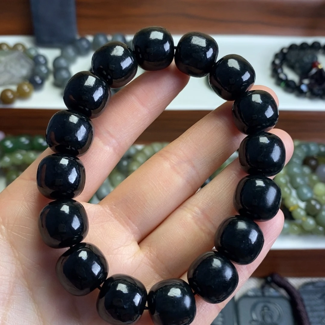 和田玉未镶嵌手串