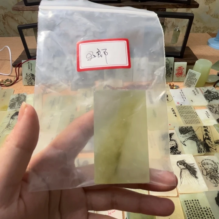 蛇纹石玉合金颈饰
