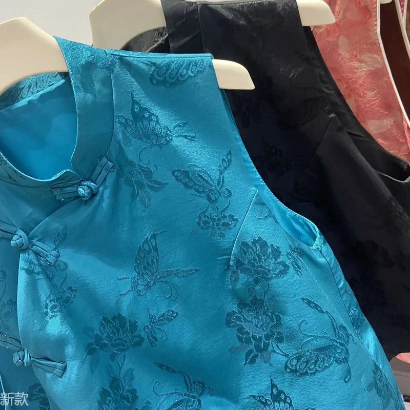 国风提花盘扣马甲无袖背心短外套女温柔设计感宽松显瘦高腰上衣夏