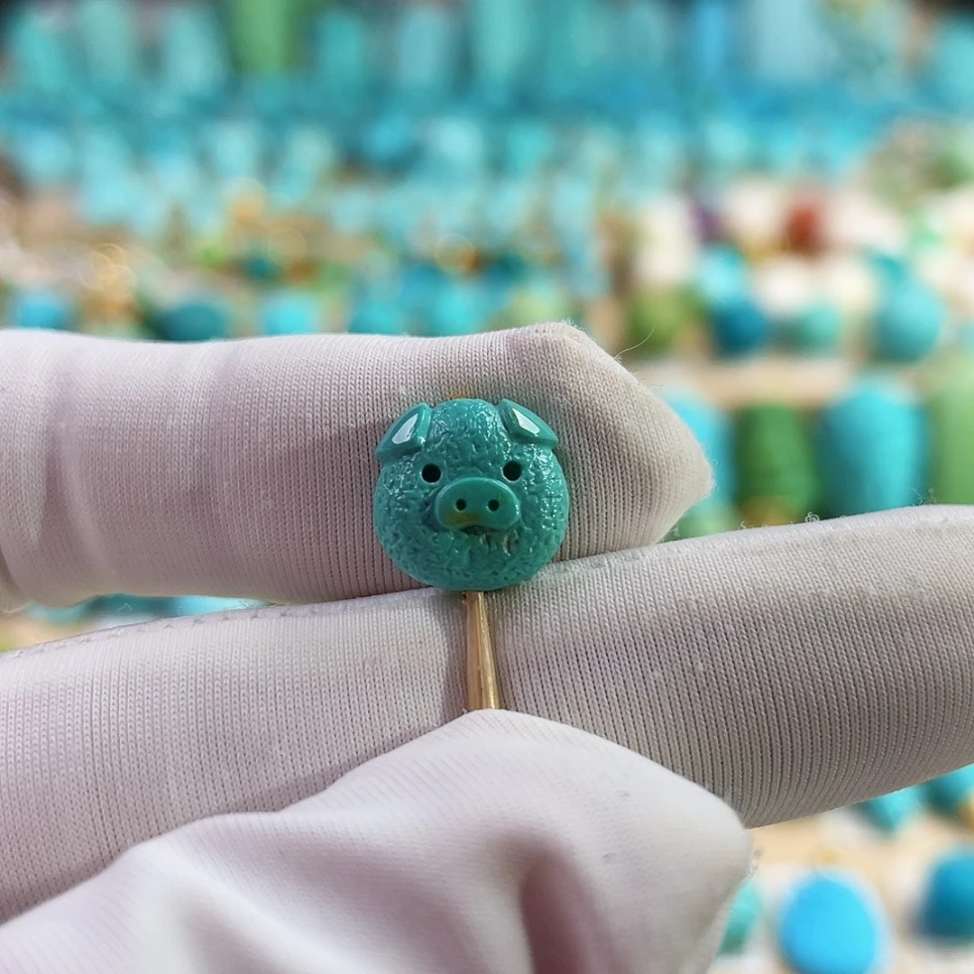 绿松石未镶嵌珠宝奇石