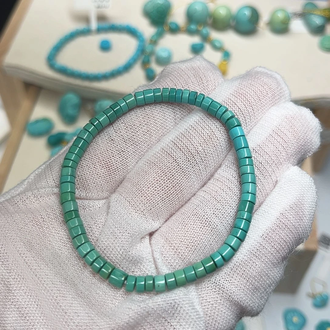 D***'绿松石未镶嵌珠宝半成品