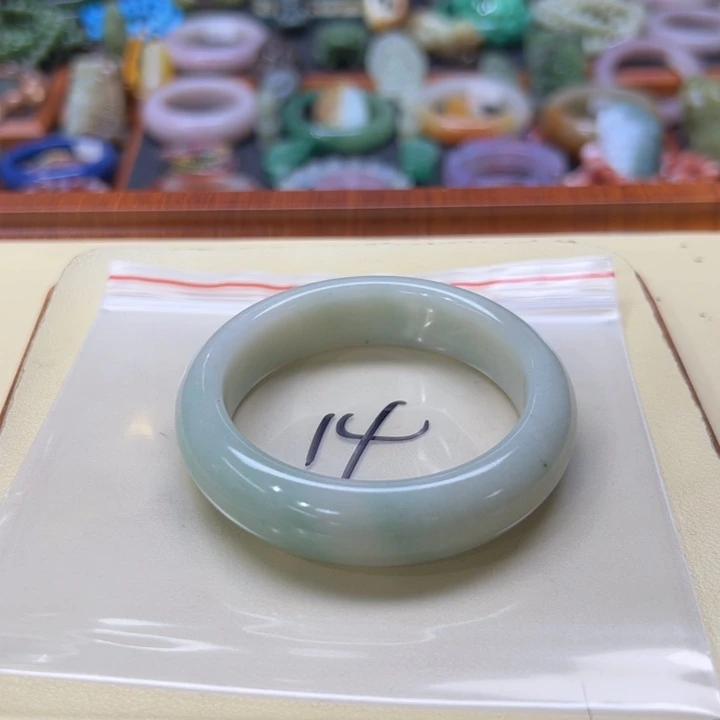 石英质玉手镯未镶嵌胡*14