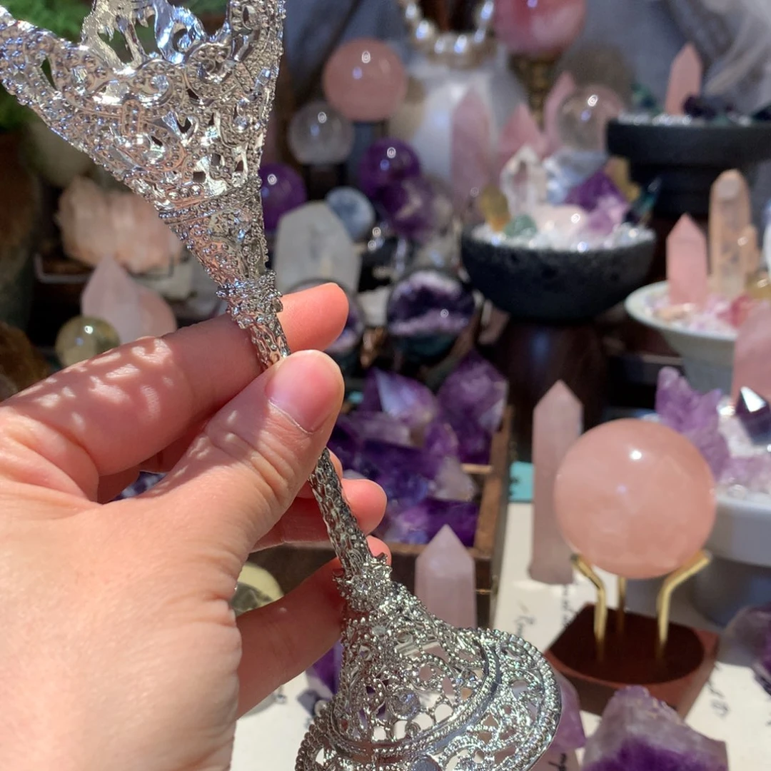 水晶摆件未镶嵌我****盛底座