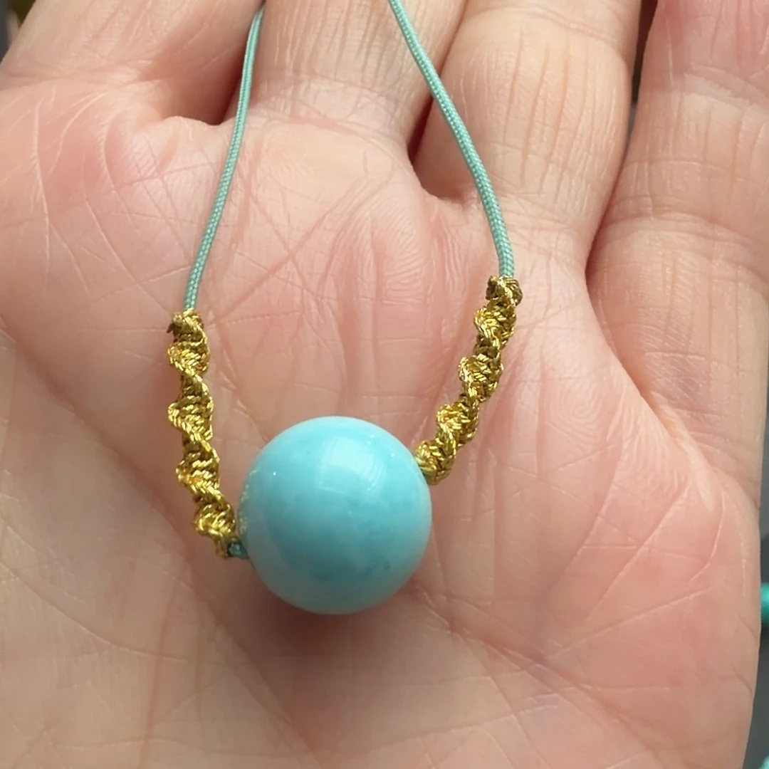 绿松石未镶嵌颈饰