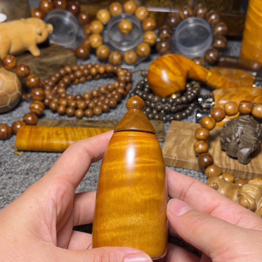 金丝楠罐子花纹福利