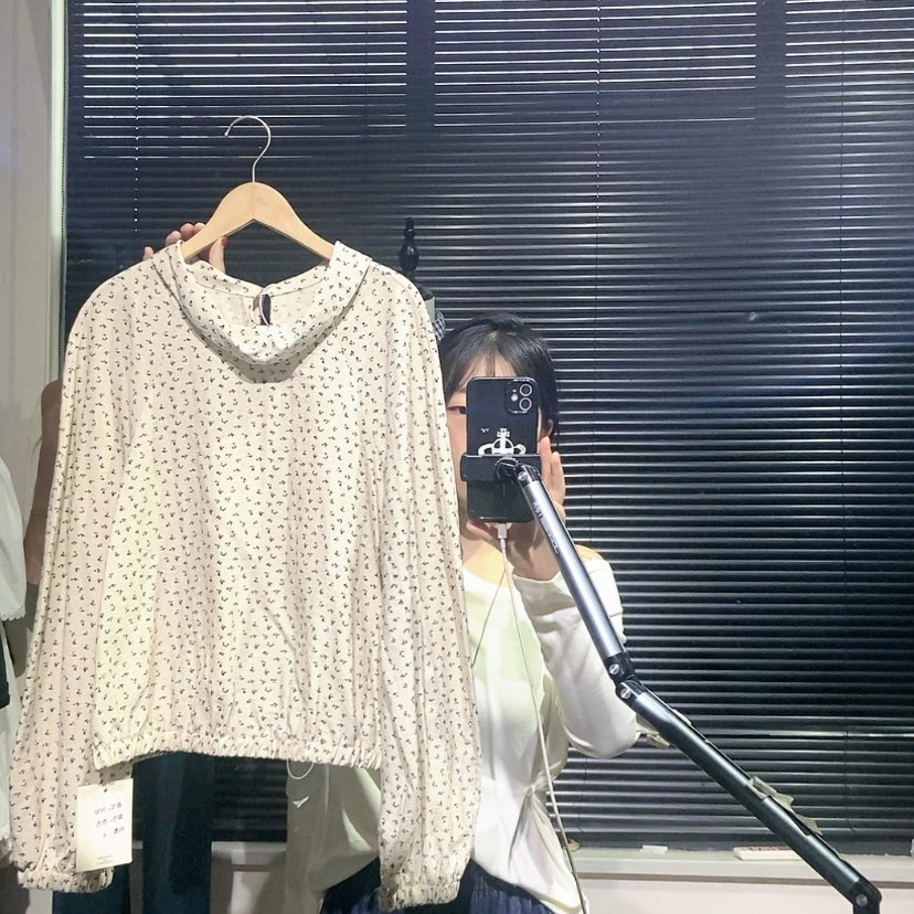 【闪购商品】碎花小衫