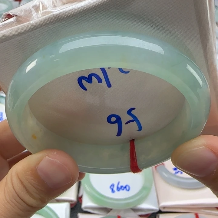 未镶嵌手镯翡翠翡翠手镯