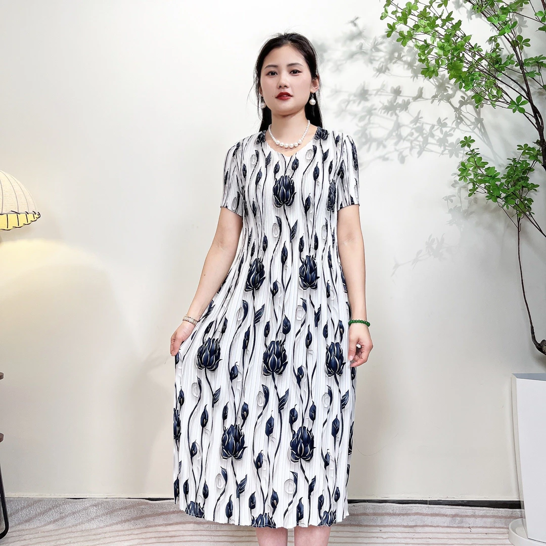 90新款夏薄款大码褶皱短袖连衣裙女长款弹力修身显瘦圆领印花裙