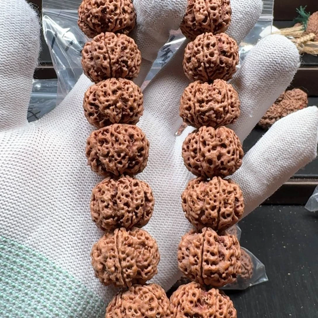 凉***雨金刚菩提手串22蜂巢