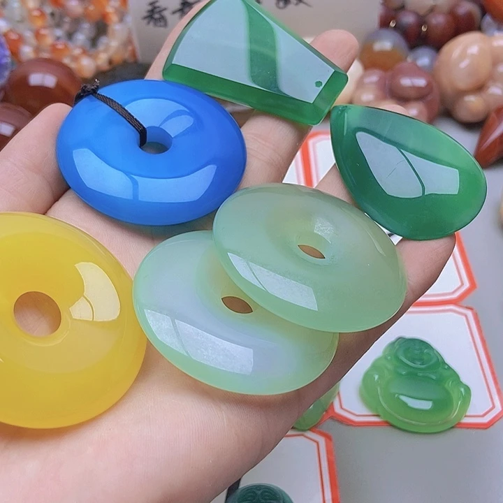 【闪购商品】未镶嵌玛瑙/玉髓珠宝半成品丹**砚