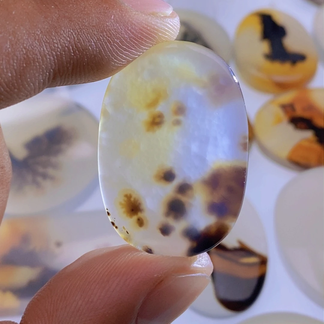 玛瑙/玉髓颈饰未镶嵌老**o