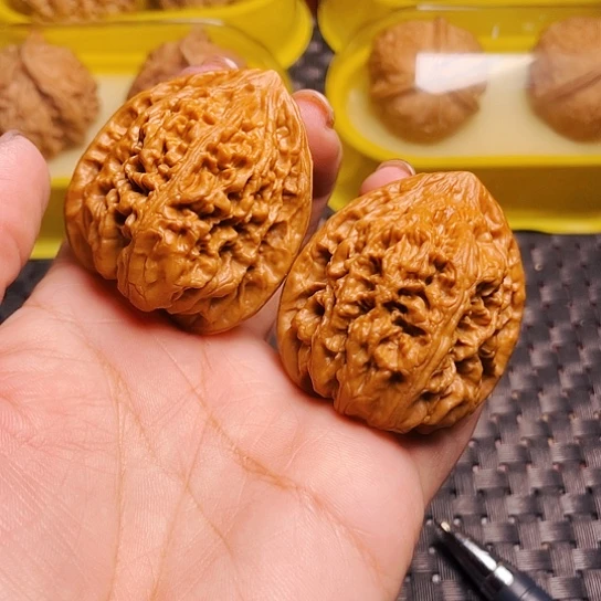 空*文玩核桃凤凰台一对