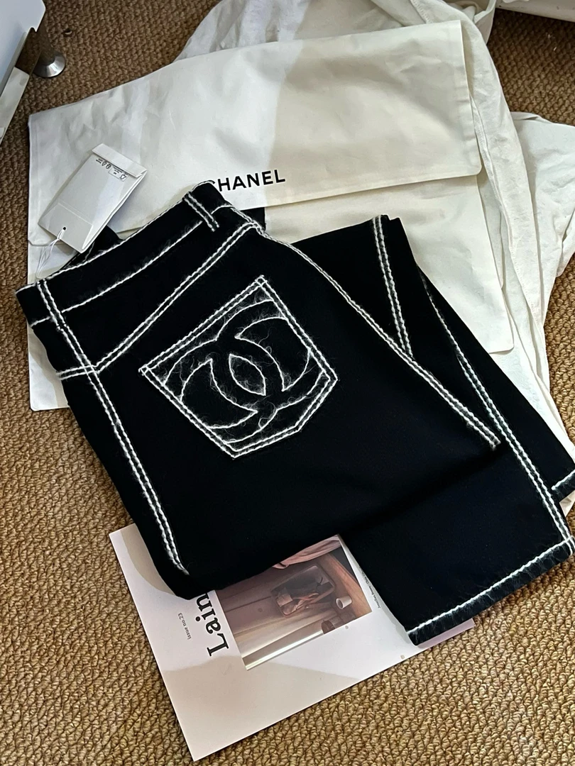 全新未使用 Chanel/香奈儿 24N新款外缝线设计logo黑色牛仔裤36码