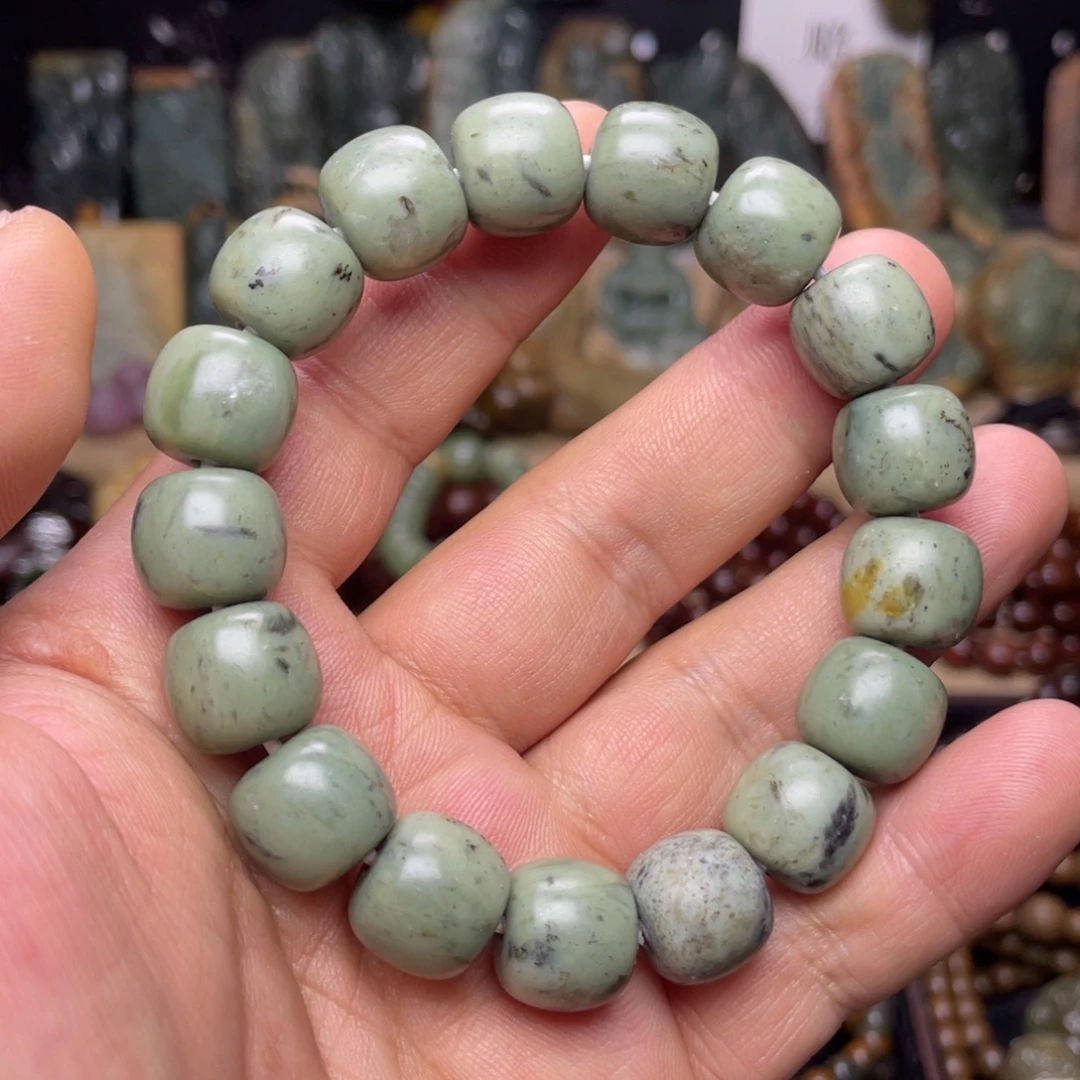 岫岩河磨玉（透闪石质玉）未镶嵌颈饰13×14