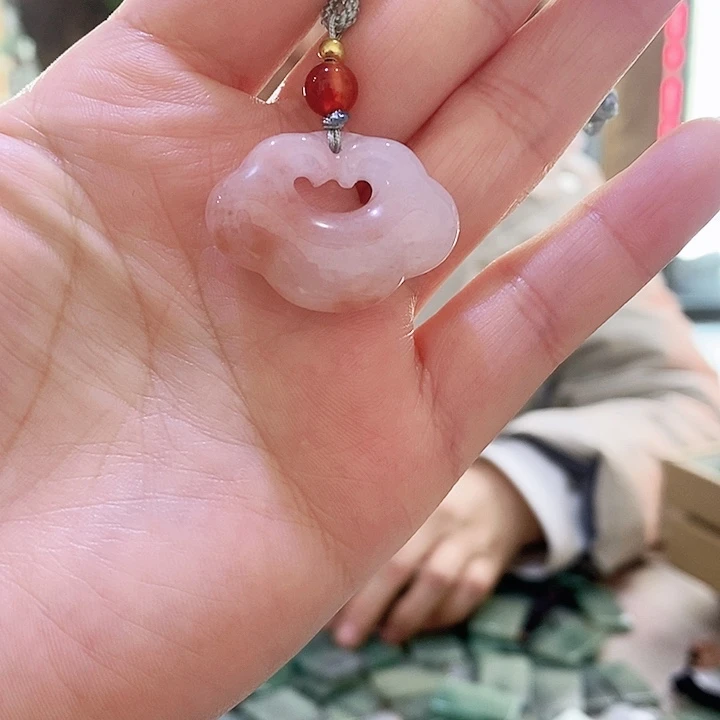 石英质玉手链未镶嵌桃花酿