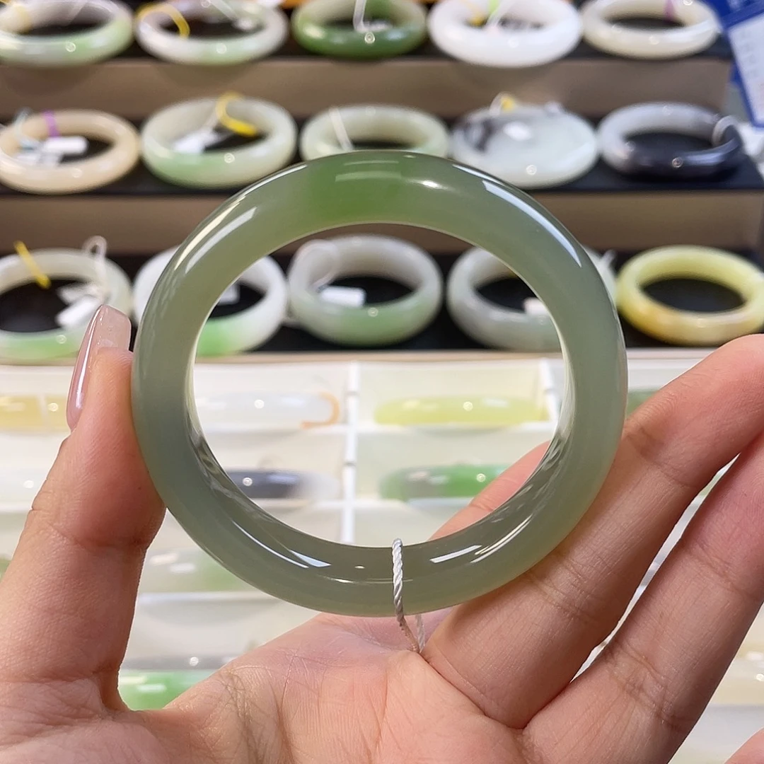 和田玉未镶嵌手镯冰猫 翠青 捡漏款