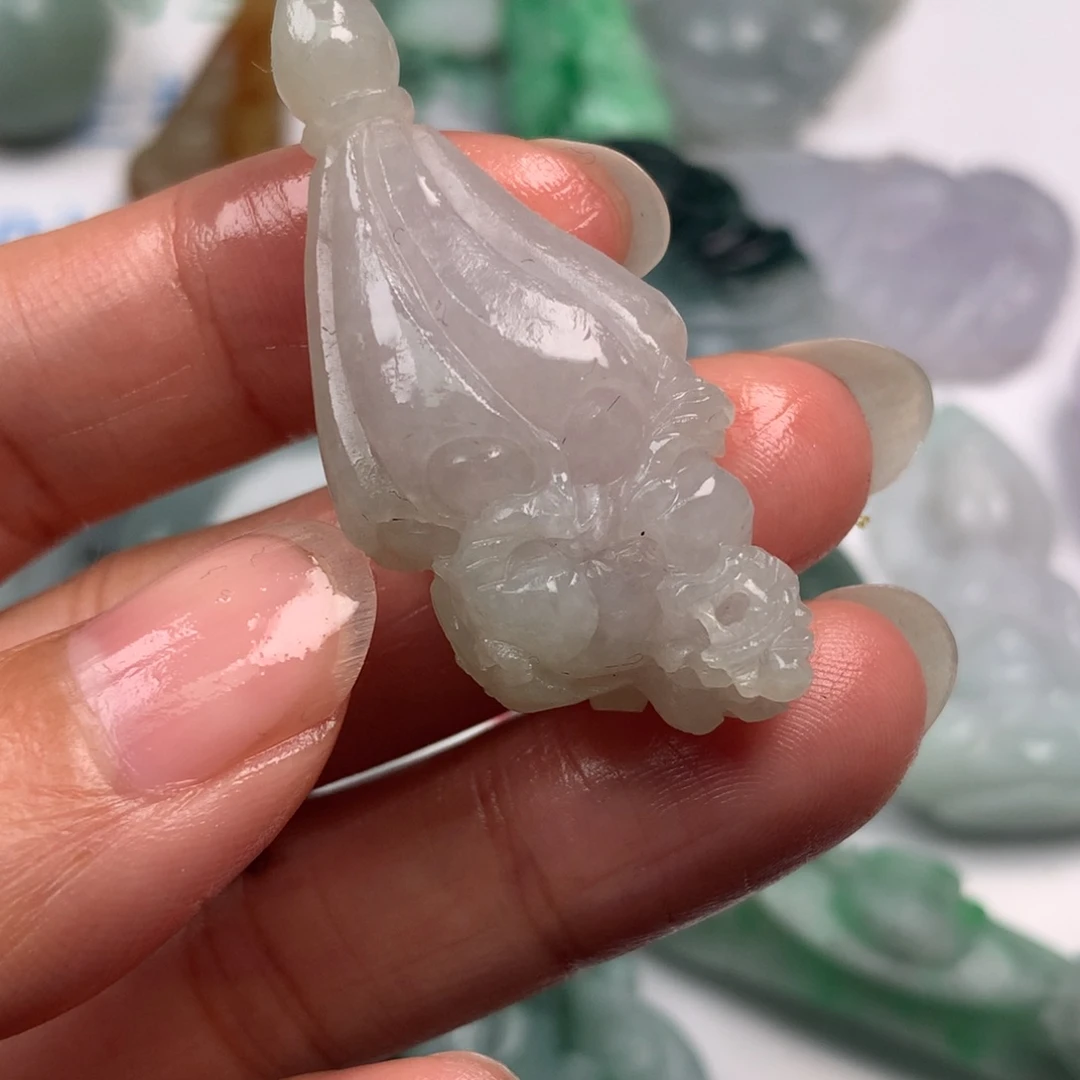 定制翡翠未镶嵌翡翠