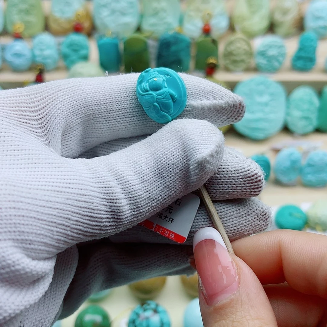 绿松石未镶嵌珠宝奇石