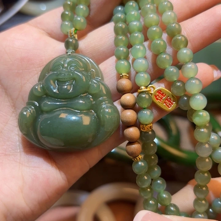 颈饰未镶嵌和田玉