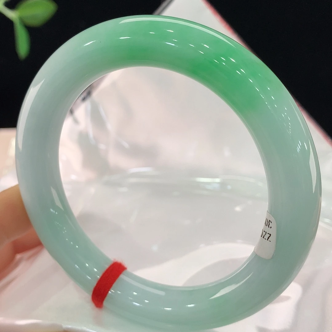 翡翠未镶嵌手镯0226